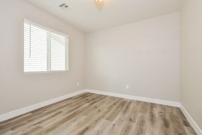 Building Photo - 10280 Gibson Isle Dr