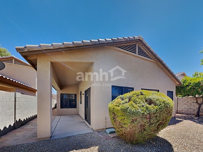 Building Photo - 8746 W Cherry Hills Dr