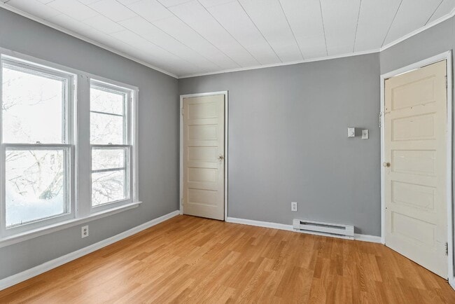 Building Photo - 213 Fletcher Ave