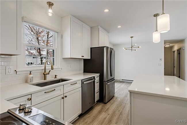 Building Photo - 57 Beechwood Rd