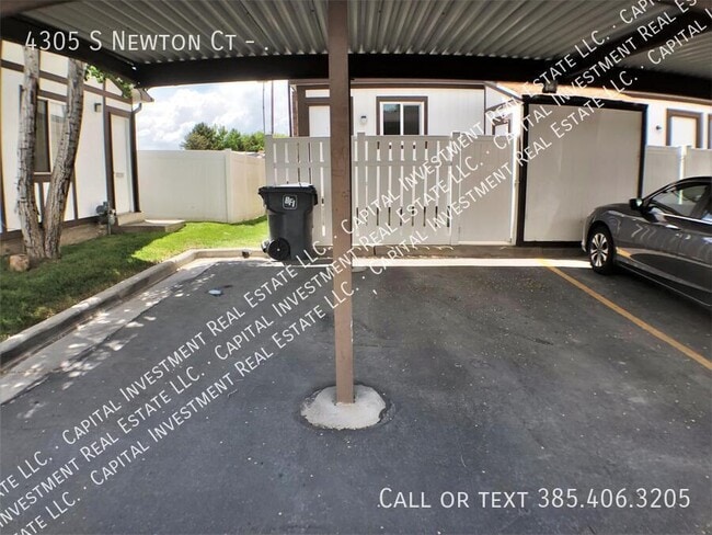 Building Photo - 4305 S Newton Ct