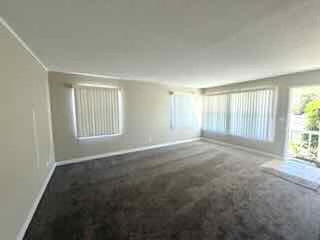 Building Photo - Great home on a cul-de-sac