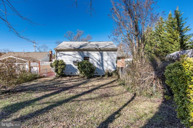 Building Photo - 3271 Annandale Rd