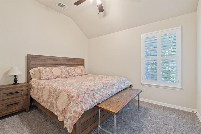 Building Photo - 2634 Plantation Dr