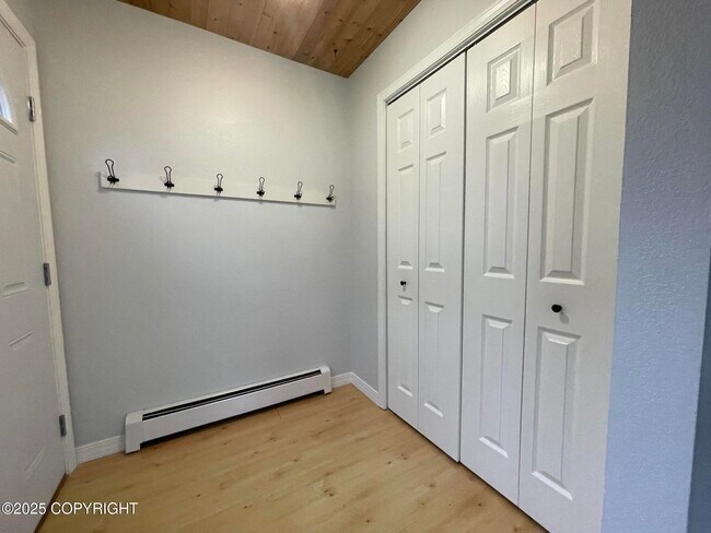 Building Photo - 3911 Resurrection Dr