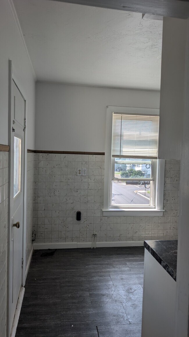 Building Photo - 614 Rimmon St
