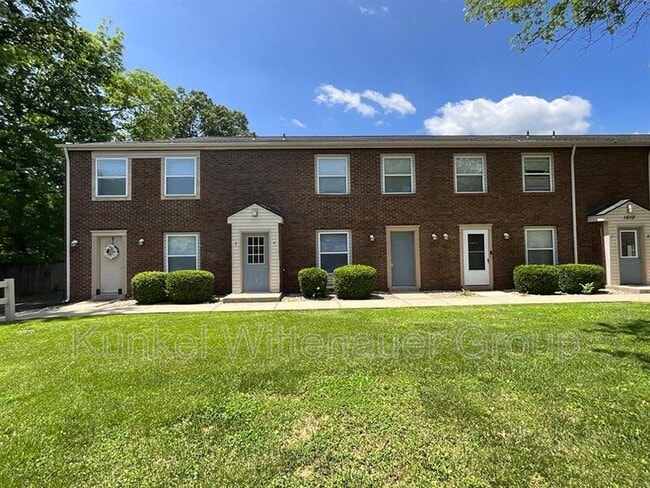 Primary Photo - 1810 Jamestown Rd