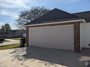 Building Photo - 3BD 2BA House for rent in Bluebonnet Subdi...