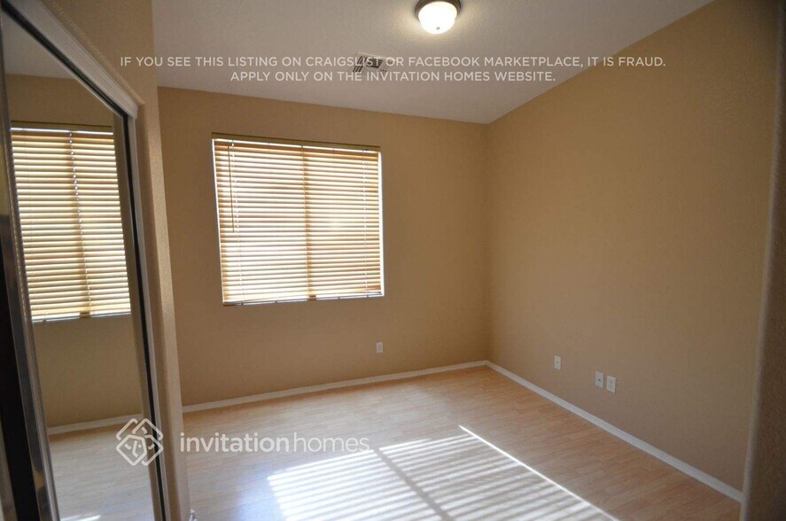 Building Photo - 3837 W Darrow St