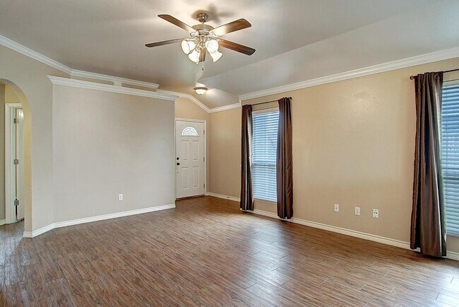Building Photo - 2409 Gold Star Dr