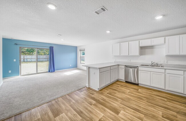 Building Photo - 8739 Schooner Ln