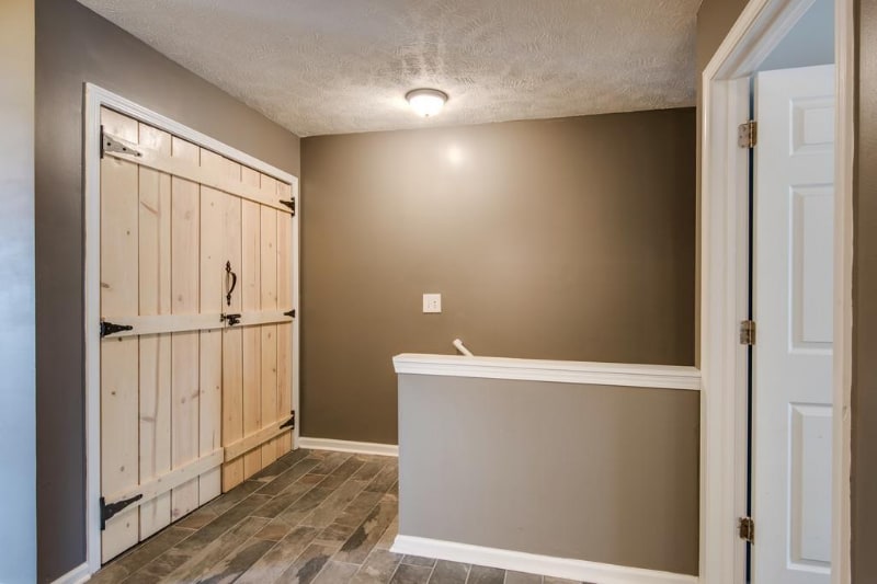 Building Photo - 606 Spence Enclave Way