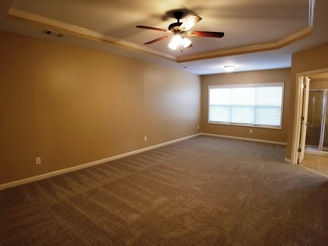 Building Photo - 3872 Fairhill Point