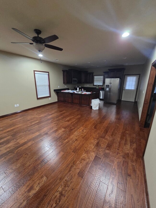 Building Photo - 719-713 13th St