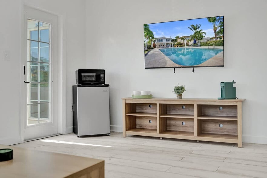 Building Photo - 901 N Federal Hwy