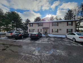 Building Photo - 4615 Fairfax St