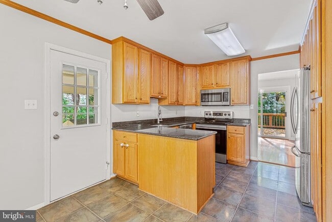 Building Photo - 12027 Cheviot Dr