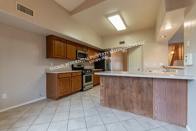 Building Photo - 7661 S Freshwater Pearl Dr