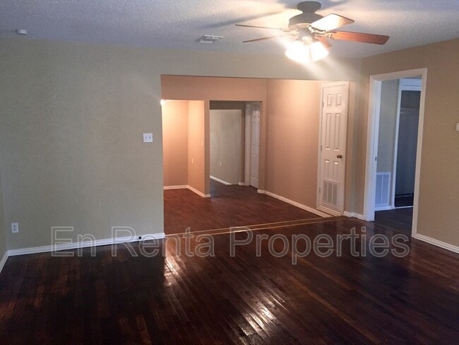 Building Photo - 3341 Hiawatha Trail