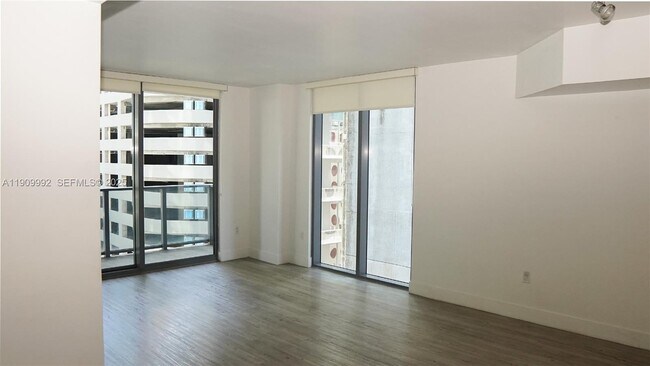 Building Photo - 31 SE 6th St