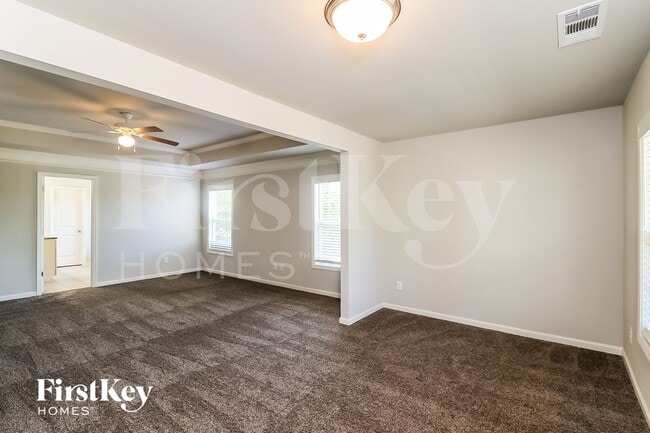 Building Photo - 507 Blue Mountain Rise