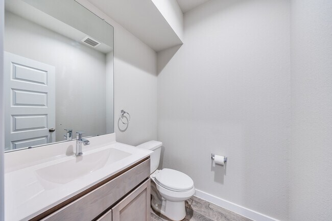 Building Photo - 15630 Countesswells Dr