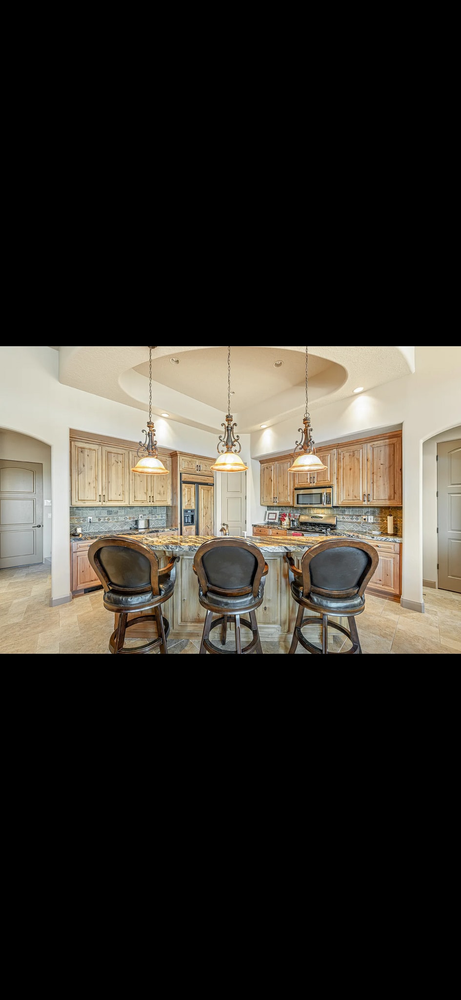Building Photo - 1747 W Red Cloud Cir