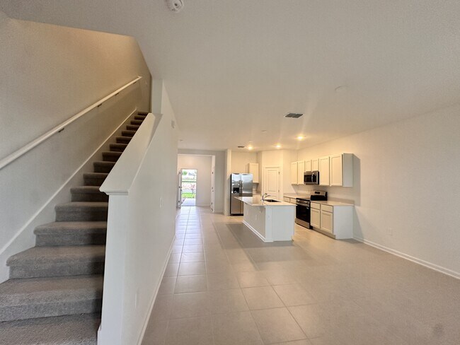 Building Photo - 2423 Bevel Ln