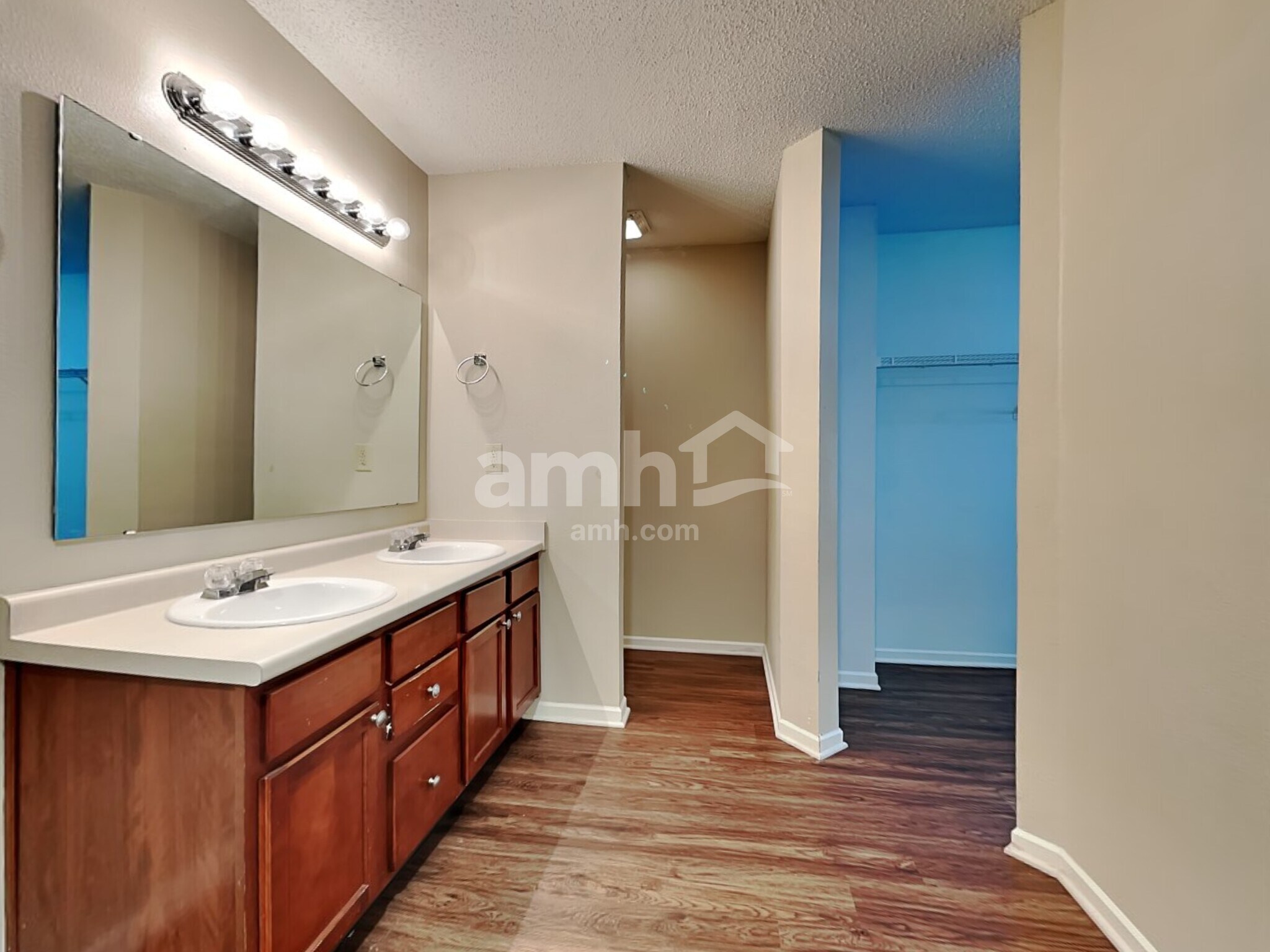 Building Photo - 10460 Buckshire Ln