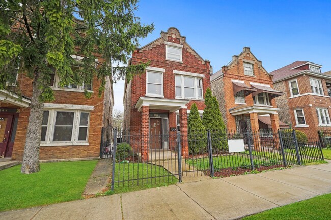 Building Photo - 4440 S Campbell Ave