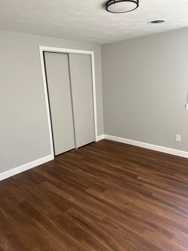 Building Photo - 1525 Trebein Rd