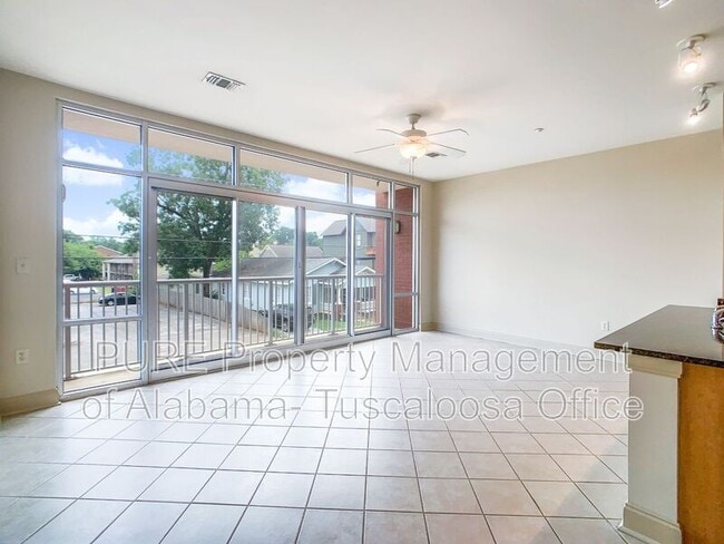 Building Photo - 1510 9th St