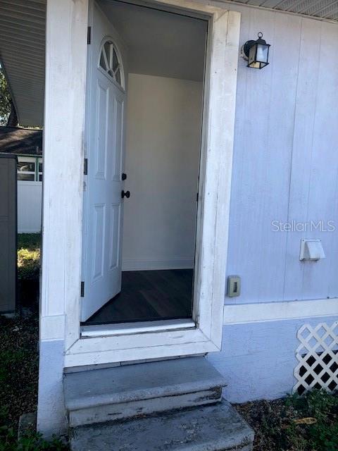 Building Photo - 1802 E Comanche Ave