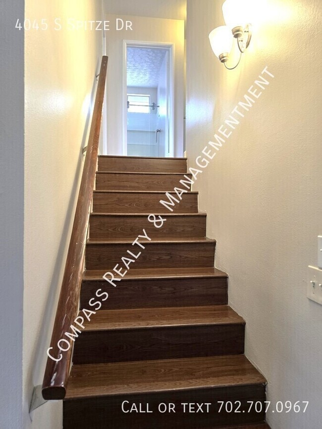 Building Photo - 4045 S Spitze Dr