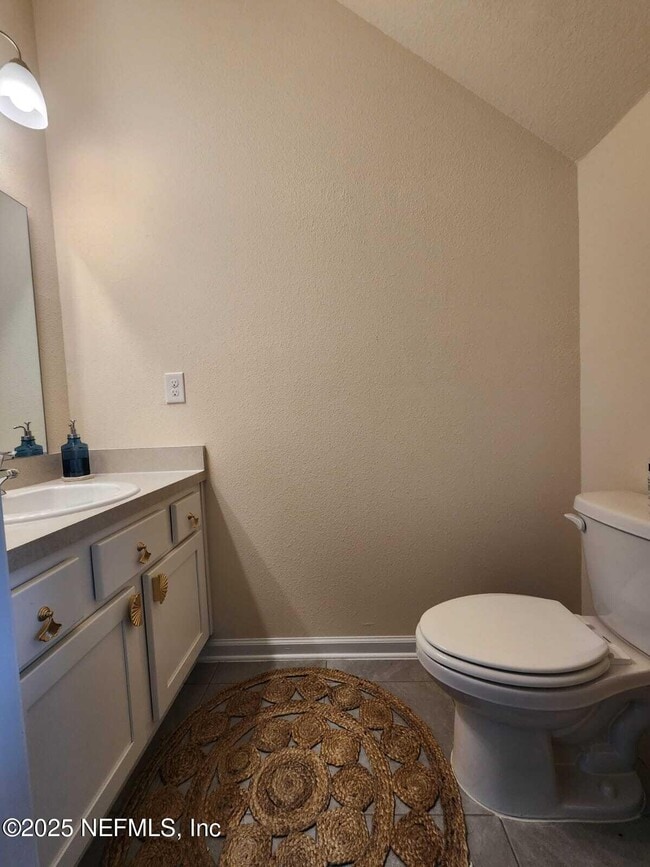 Building Photo - 180 Talulla Trl