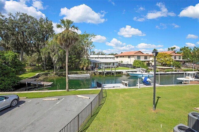 Building Photo - 30 SE Valare Ln