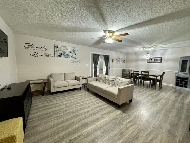 Building Photo - Location, Community, Quality Living. It St...