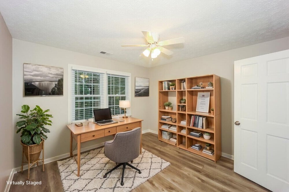 Building Photo - 135 Tanglewood Dr