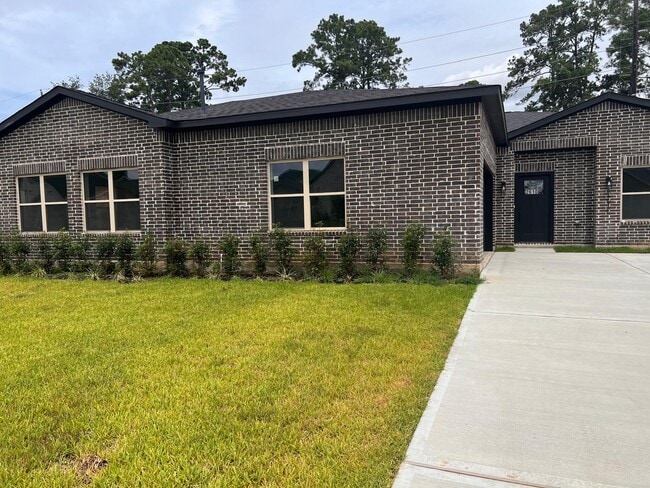 Primary Photo - 2610 Piemonte Avenue Cir
