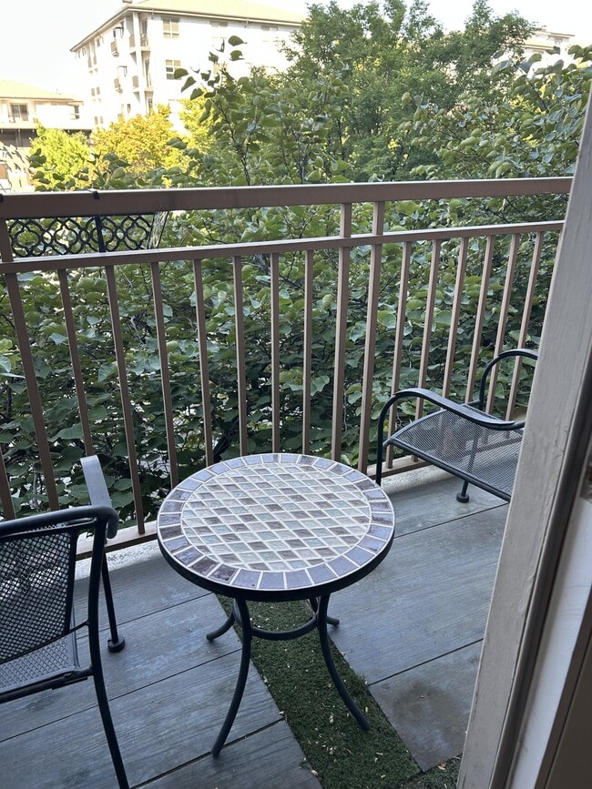 Building Photo - 5 S 500 W