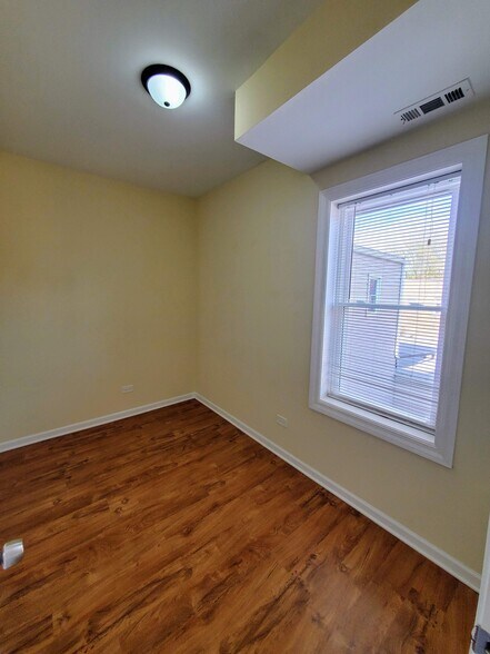 Building Photo - 813 N 23rd Ave