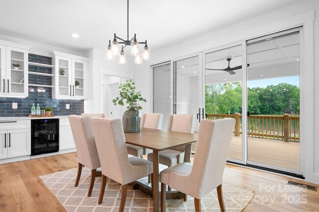 Building Photo - 106 Arbor Dr