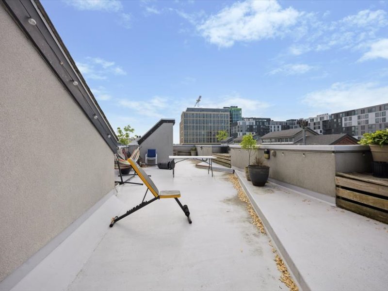 Building Photo - 928 S 15th St