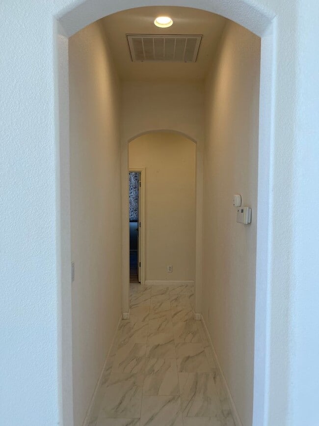 Building Photo - 5-Bedroom, 3-Bathroom Home for Rent on 1-A...