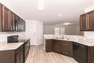 Building Photo - 24330 Borelli Dr