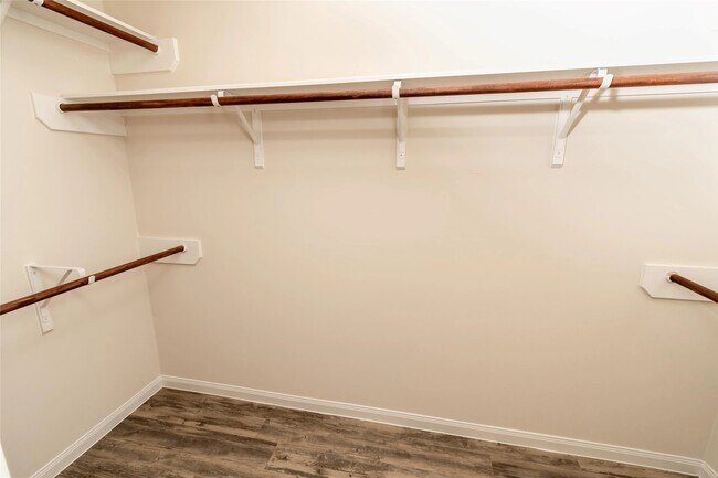 Building Photo - 2519 Montecito Ln