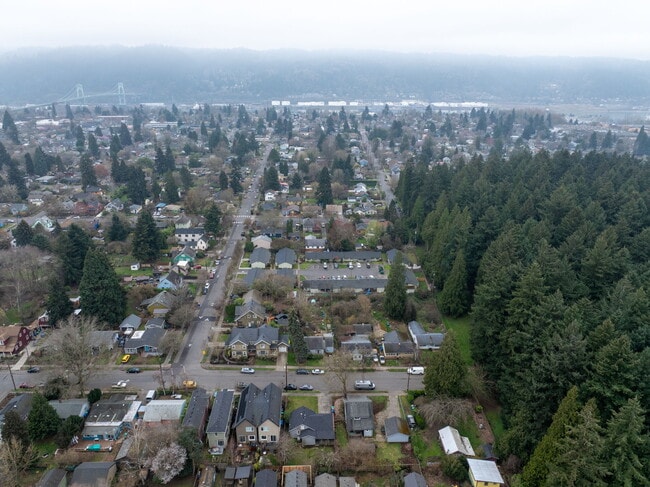 Building Photo - 9621 N Pier Park Pl