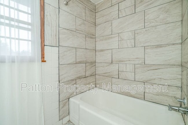 Building Photo - 1703 Pecos St