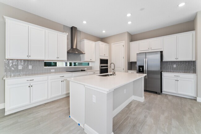 Building Photo - 13254 McMillan Dr