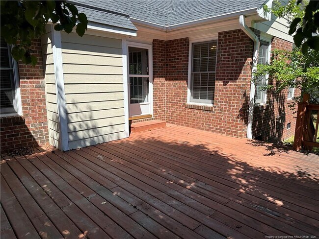 Building Photo - 2827 Beringer Dr